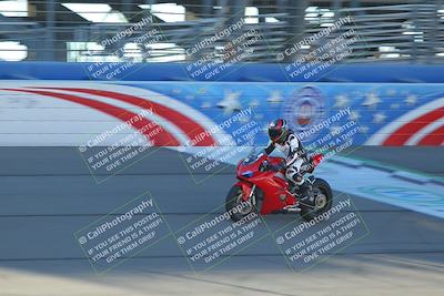 media/Nov-26-2022-Fastrack Riders (Sat) [[b001e85eef]]/Level 2/Session 1 Front Straight/